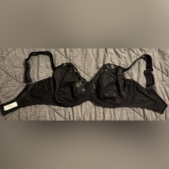 Kris Line Fortuna - Picture 4 of 5